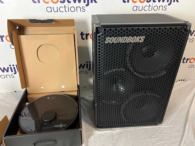 Dreame bot l10 pro - robotstofzuiger met dweilfunctie + soundboks gen 3 - afbeelding 1 van  1