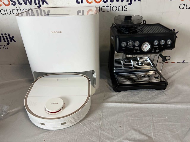 Dreame w10 pro robotstofzuiger en dweil + sage ses875 btr/f koffiemachine - afbeelding 1 van  1