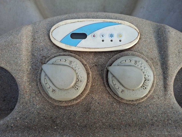 Dreammaker 4 persoons jacuzzi en buitenspa - afbeelding 20 van  28