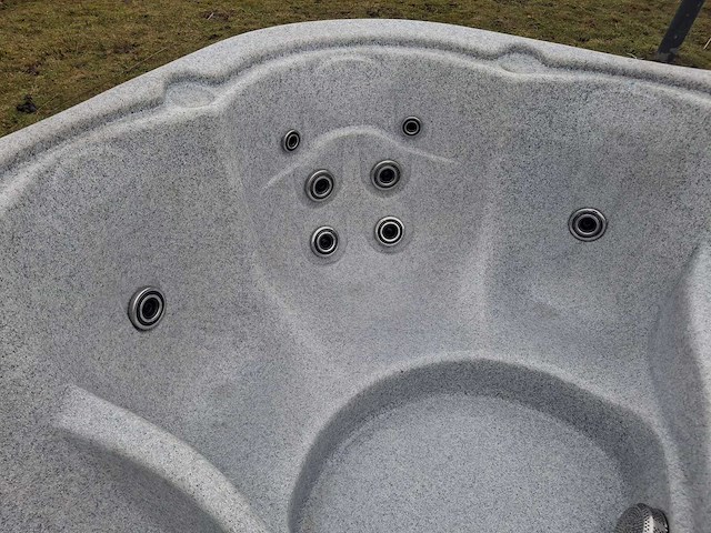 Dreammaker 5 persoons jacuzzi en buitenspa - afbeelding 10 van  25