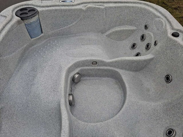 Dreammaker 5 persoons jacuzzi en buitenspa - afbeelding 25 van  25
