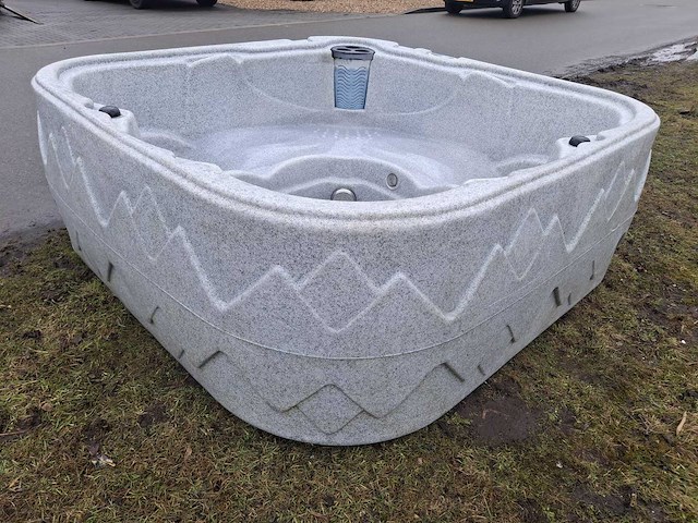Dreammaker 5 persoons jacuzzi en buitenspa - afbeelding 12 van  21