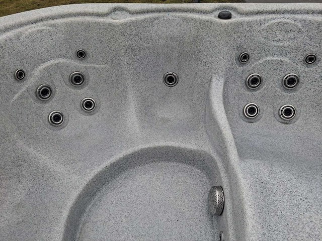 Dreammaker 5 persoons jacuzzi en buitenspa - afbeelding 8 van  18