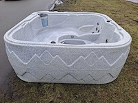 Dreammaker 5 persoons jacuzzi en buitenspa - afbeelding 11 van  18
