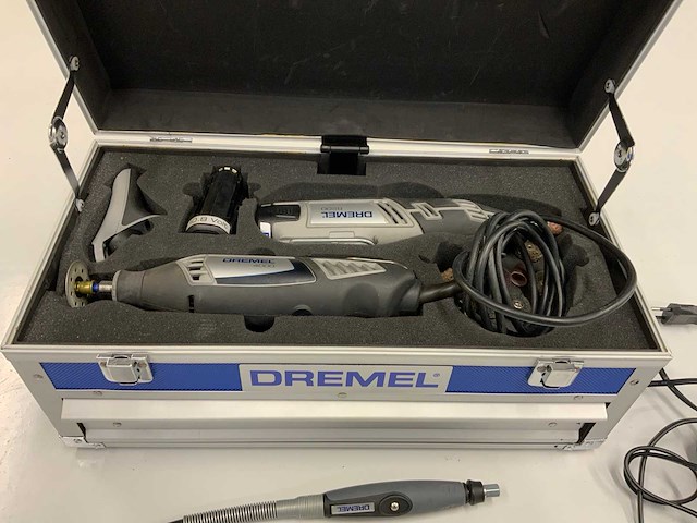 Dremel 8200/4000 multi-tool set - afbeelding 1 van  9