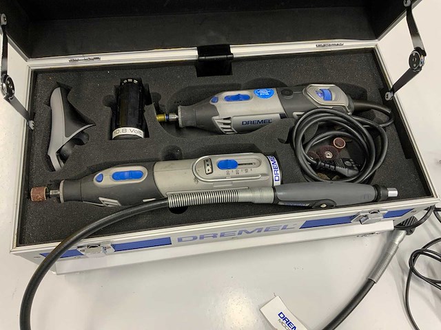 Dremel 8200/4000 multi-tool set - afbeelding 3 van  9
