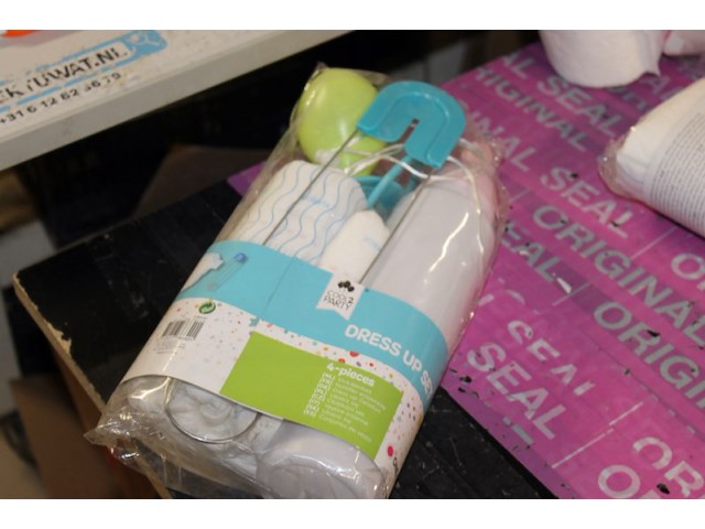 Dress up like a baby set 1x in ds g - afbeelding 3 van  3