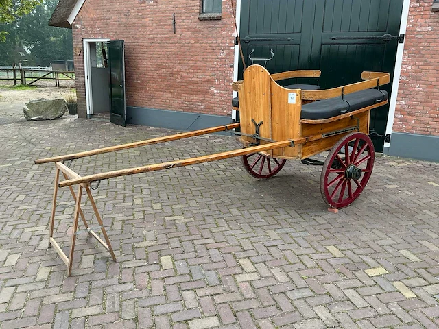 Dresseerkar - afbeelding 1 van  11