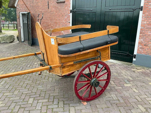 Dresseerkar - afbeelding 4 van  11