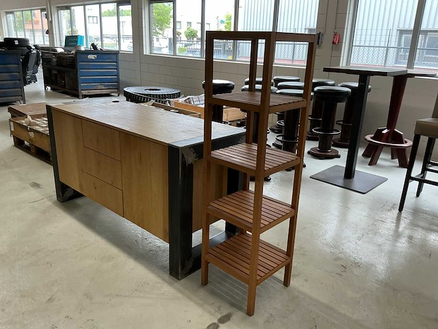 Dressoir en rekje - afbeelding 6 van  7