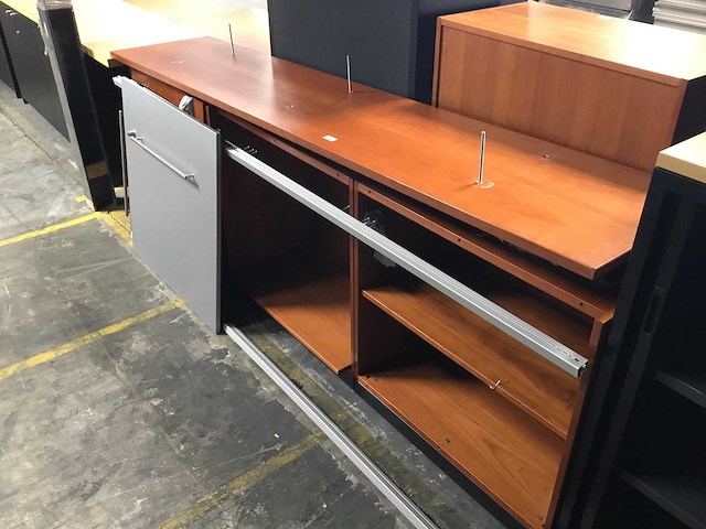 Dressoir met schuifdeuren - afbeelding 5 van  5