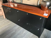 Dressoir met toebehoren - afbeelding 2 van  4