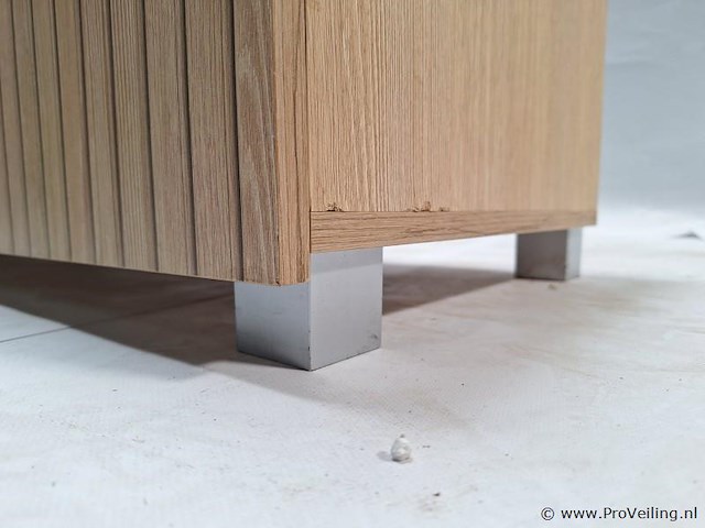 Dressoir met verticale ribbels - afbeelding 5 van  5