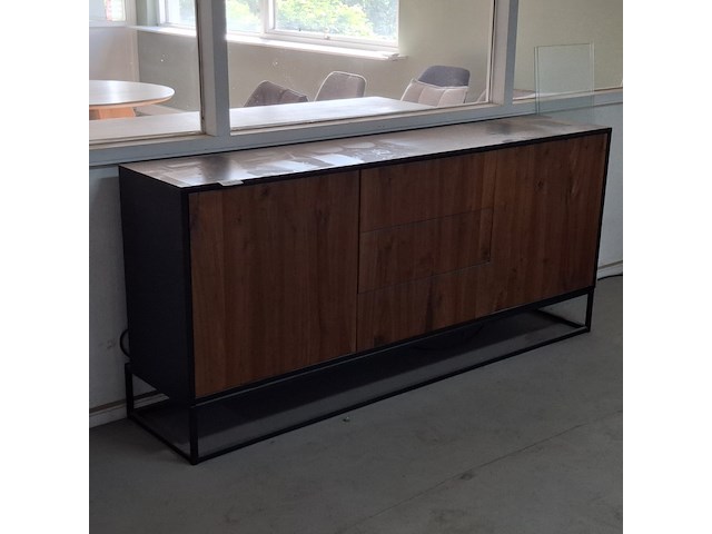 Dressoir | notenhout - afbeelding 1 van  6