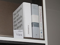 Drie architectuur/kunstboeken, waaronder algemene kunstgeschiedenis en obsessed with details. - afbeelding 1 van  2