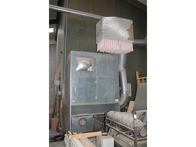 Drie-assig cnc bewerkingscentrum raptor 2142 met vacuümpomp, 8-koppige carrousel, boorunit en zaagunit. bo... - afbeelding 5 van  21