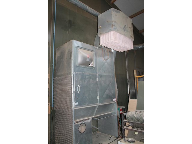 Drie-assig cnc bewerkingscentrum raptor 2142 met vacuümpomp, 8-koppige carrousel, boorunit en zaagunit. bo... - afbeelding 7 van  21