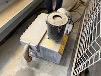 Drie-assig cnc bewerkingscentrum raptor 2142 met vacuümpomp, 8-koppige carrousel, boorunit en zaagunit. bo... - afbeelding 13 van  21