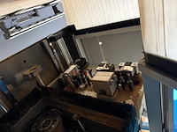 Drie-assig cnc bewerkingscentrum raptor 2142 met vacuümpomp, 8-koppige carrousel, boorunit en zaagunit. bo... - afbeelding 14 van  21