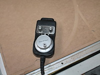 Drie-assig cnc bewerkingscentrum raptor 2142 met vacuümpomp, 8-koppige carrousel, boorunit en zaagunit. bo... - afbeelding 18 van  21