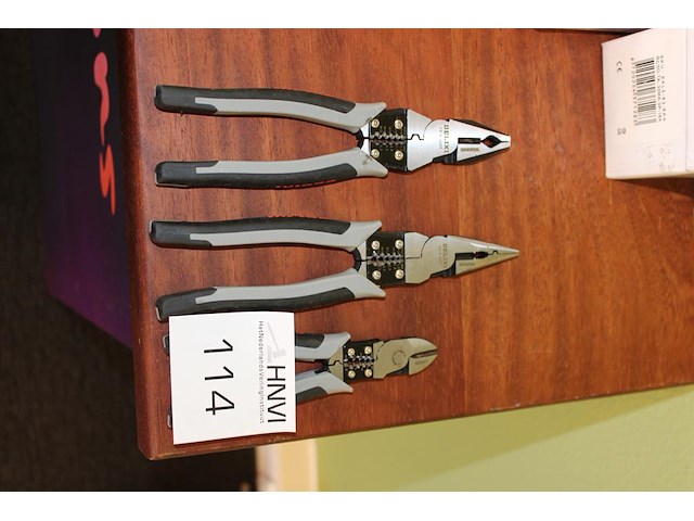 Drie combinatietangen delixi. - afbeelding 2 van  2