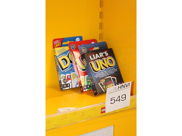 Drie divers uno kaartspellen w.o. uno, dos en liars. - afbeelding 2 van  2