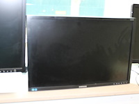 Drie diverse monitoren. - afbeelding 5 van  5