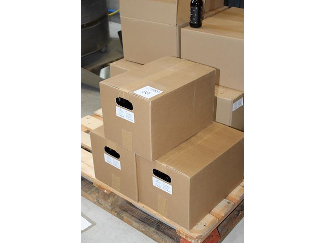 Drie dozen dubbel bier a 24 flessen. tht 31-5-26. - afbeelding 2 van  4