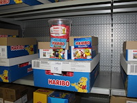 Drie dozen haribo w.o. kindermix, starmix en schuimaardbeien. tht 06-08-2026.
