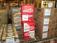 Drie dozen kitkat chunky en original. 3x 24 stuks. tht 12-25. - afbeelding 1 van  3