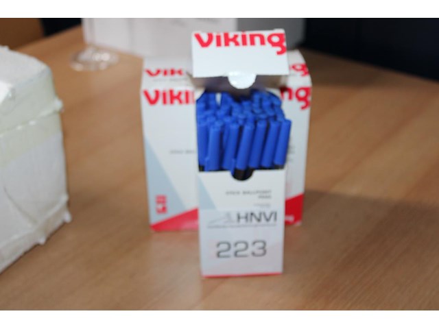 Drie dozen pennen viking. - afbeelding 1 van  2
