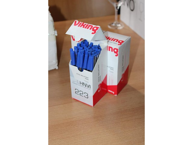 Drie dozen pennen viking. - afbeelding 2 van  2