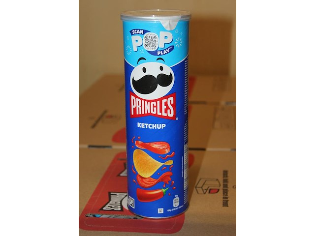 Drie dozen pringles ketchup. 57 bussen. - afbeelding 2 van  2