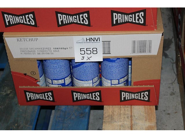 Drie dozen pringles ketchup. 57 bussen. - afbeelding 1 van  2