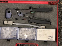 Drie elektra speciaal tangen w.o. knipex in drie kunststoffen koffers. - afbeelding 2 van  4
