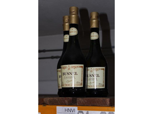Drie flessen calvados busnel. - afbeelding 2 van  2