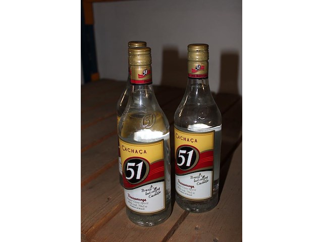 Drie flessen chacaca. - afbeelding 2 van  2