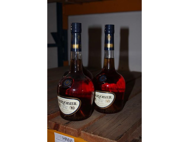 Drie flessen cognac courvoigier. - afbeelding 2 van  2