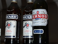 Drie flessen richard en pernod. - afbeelding 2 van  2
