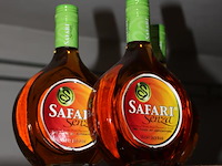 Drie flessen safari senza. - afbeelding 2 van  2