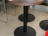 Drie hoge ronde tafels met houten blad hoogte 94 cm. - afbeelding 2 van  2