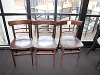 Drie horeca stoelen. - afbeelding 1 van  5