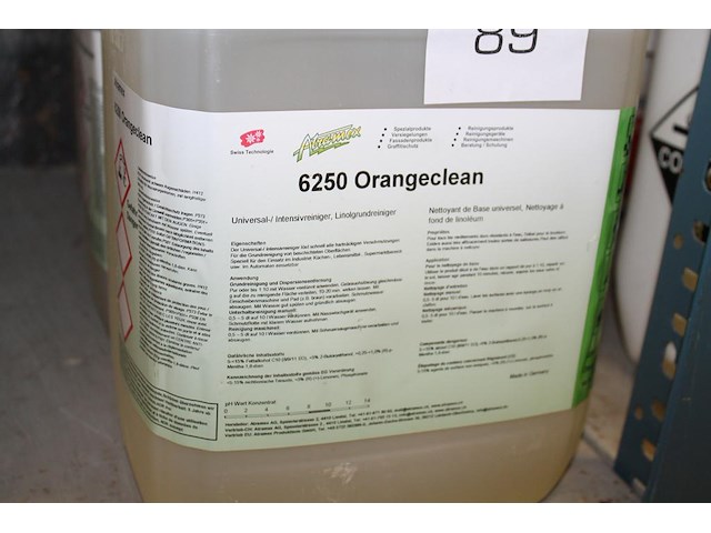 Drie jerrycans a 10l orangeclean atramex. - afbeelding 3 van  3