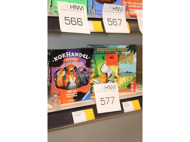 Drie kaartspellen 999games soloavontuur en kakkerlakkenslade en ravensburger koehandel. - afbeelding 2 van  2