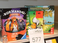 Drie kaartspellen 999games soloavontuur en kakkerlakkenslade en ravensburger koehandel. - afbeelding 2 van  2