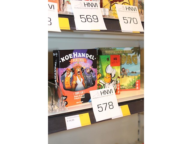 Drie kaartspellen 999games soloavontuur en kakkerlakkenslade en ravensburger koehandel. - afbeelding 2 van  2