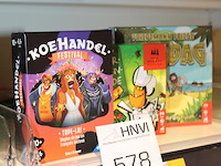 Drie kaartspellen 999games soloavontuur en kakkerlakkenslade en ravensburger koehandel. - afbeelding 2 van  2