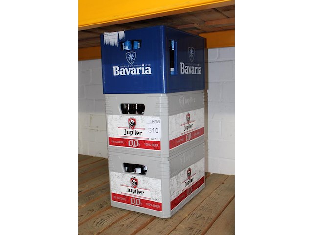 Drie kratten alcohol vrij bier. tht 12-26. - afbeelding 2 van  2