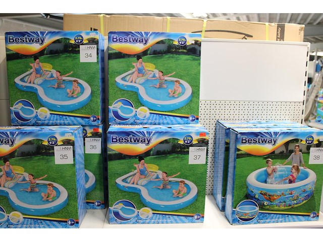 Drie maal opblaaszwembad bestway staycation met ingebouwde loungestoel, afm. 279 cm x 234 cm x 48 cm. - afbeelding 1 van  2