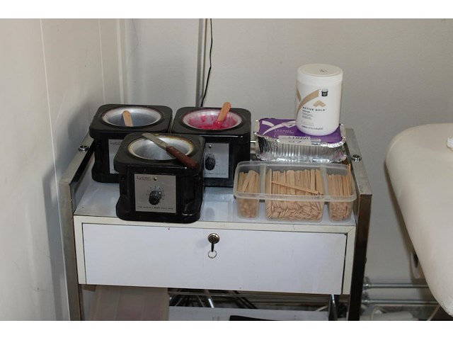 Drie professionele waxheaters lycon, incl. houten spatels en 2 kg wax. - afbeelding 1 van  3